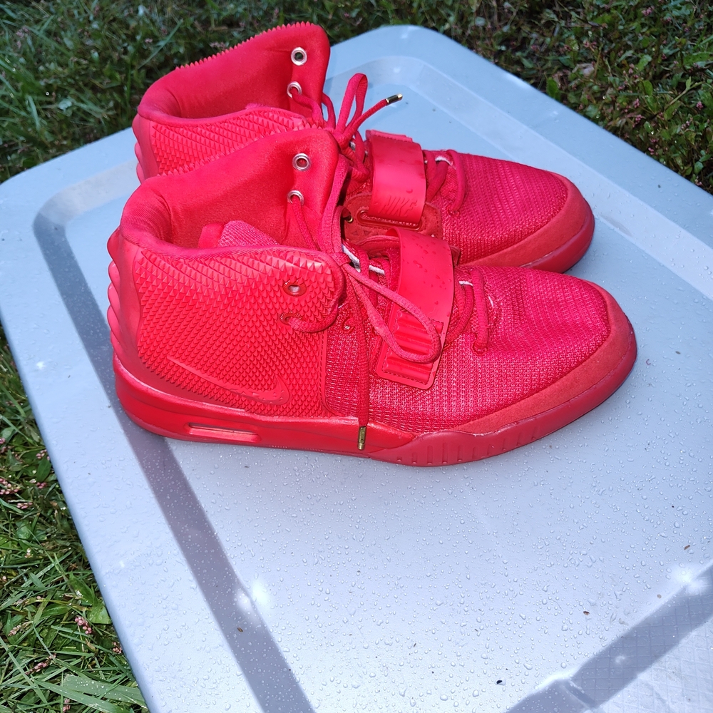 Nike Red High-Top Sneakers With Velcro Front. - Picture 5 of 9